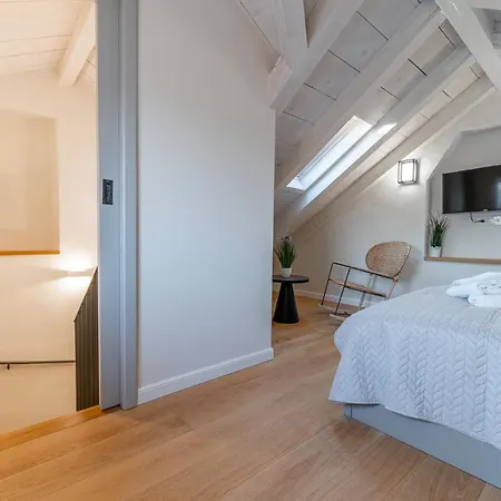 Superior 2 Bedroom Gabriela