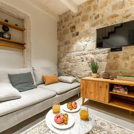 Superior 2 Bedroom Gabriela *